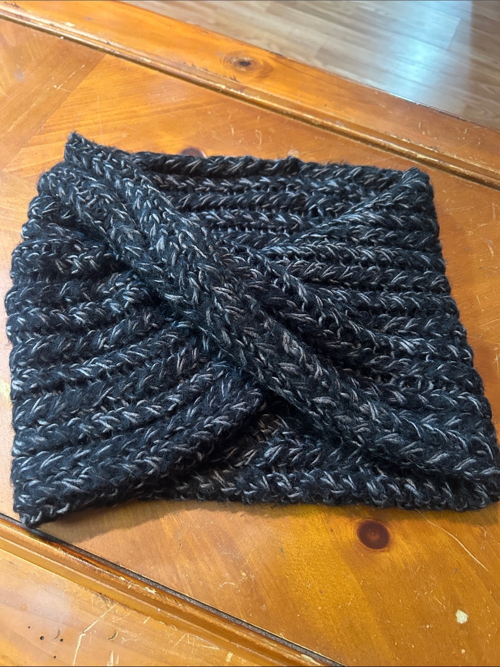 Pistil acrylic neck warmer